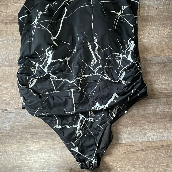 Betty’s beach bungalow Marble print one piece Swimsuit - Picture 3 of 5
